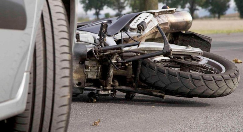 Πολύ σοβαρό τροχαίο στην Πάφο: Νοσηλεύεται στην εντατική μοτοσικλετιστής